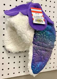 lot 61 image: 2 Cat & Jack Toddler Girls Rainbow Hat & Gloves Sets.  Size 2T-5T