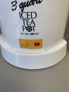 lot 68 image: Mr Coffee Ice Tea Maker