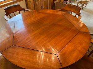 Kitchen Table and 4 Chairs