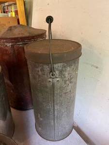 Lot of 4 metal Cans