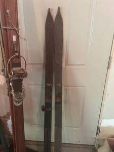 Vintage Wood Skis