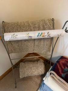 Blanket Holder & Blankets