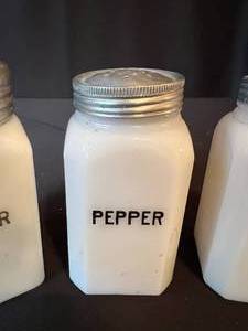 Salt, Pepper & Sugar Shaker