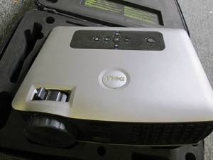 Dell DLP front projector model 2400...