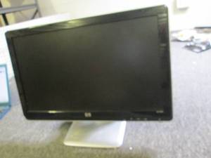 HP 2010i monitor powers on ...