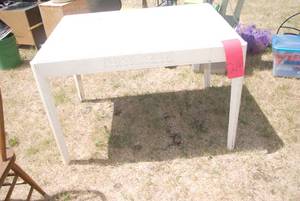 lot 214 image: White kitchen table. Wood. 46Lx 33w...