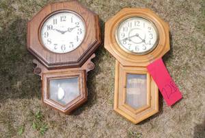 lot 228 image: 2 Pendulum hanging wall clocks...