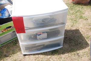 lot 248 image: Plastic Sterilite dresser with thre...