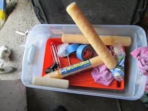 lot 149 image: Covered tote filled with new painti...