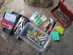 lot 165 image: (2) Vintage tool boxes and lil plas...