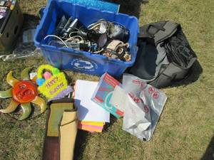 lot 199 image: recycling tote filled with a multit...