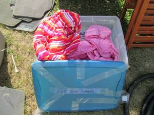 lot 326 image: covered totes with multiple full-si...