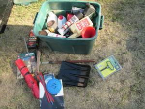 lot 352 image: Tote full of garage goodies. Lubes,...