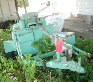 lot 6 image: Garlock Commercial Hot Tar Kettle m...