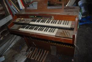 lot 15 image: Vintage Thomas El Camino 163 and th...