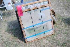 lot 31 image: Medicine cabinet with four lights...