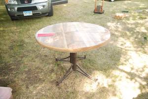 lot 37 image: Circle table with leaf...