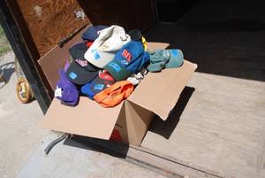 lot 60 image: Box of hats. See pictures...
