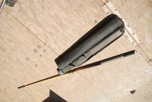 lot 362 image: Pool stick with 2 carrying cases...