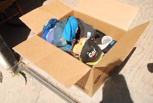 lot 364 image: Box of hats. See pictures...