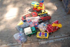 lot 386 image: Lot of misc remote control tors, in...