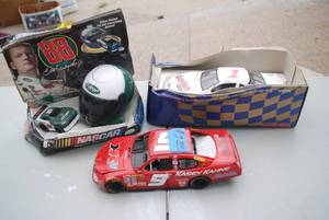 lot 478 image: Racing die cast collectibles...