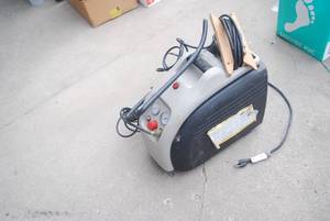 lot 492 image: durabuilt air compressoruntested...
