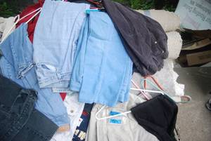 lot 501 image: Large garbage bag of assorted cloth...