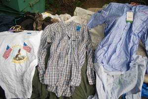 lot 503 image: Large garbage bag of assorted cloth...