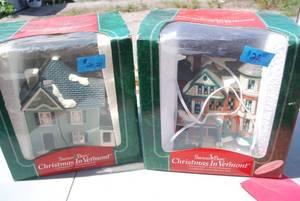 lot 508 image: Santas Best Christmas Houses, Chris...