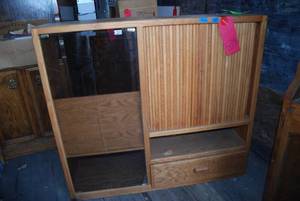 lot 539 image: TV Cabinet...