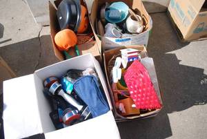 lot 557 image: Halloween and Easter decor, box wit...