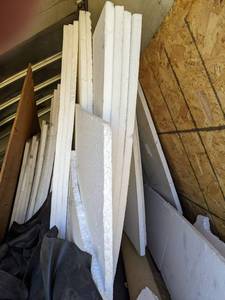 lot 102 image: Lot of unused 12 foam insulation ...