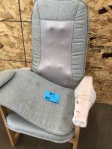 lot 9 image: Grey Massage Chair - Missing Power Cords - Customer Return Review all pictures
