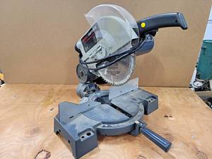lot 684 image: Craftsman 10 Compound Miter Saw - NO SHIPPING