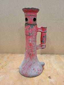 lot 692 image: 1-12 x 12 Screw Jack