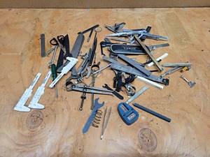 lot 733 image: Large Lot of Measuring Devises - Compasses, Calipers, rulers and More
