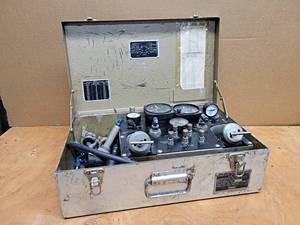 lot 739 image: Aircraft Products Co. PITOT Static System Field Tester - Unknown Condition
