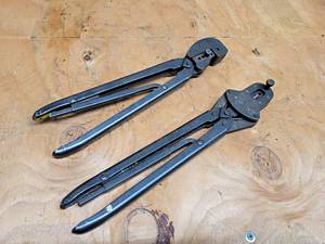 lot 743 image: Pair of AMP Crimpers - Model 59500 & 59118