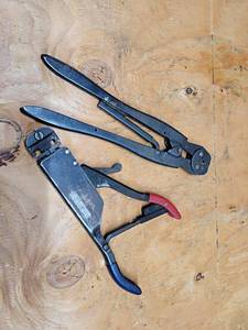 lot 744 image: Pair of AMP Crimpers - Model 69324-J & 59250