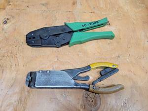 lot 745 image: Pair of Crimpers - AMP 59275 & Shattuck Industries 50-2009