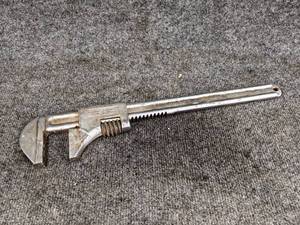 lot 483 image: Diamond Forged 15 Adjustable Wrench