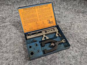 lot 526 image: Imperial Brass MFG Double Tube Flaring Kit - Part No. 93-FB
