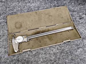 lot 541 image: Mitutoyo 12 Dial Caliper in Case