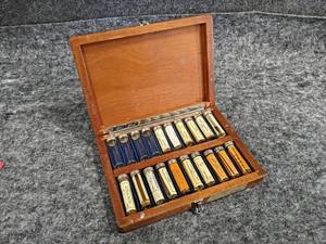 lot 548 image: Van Keuren Gear Measuring Wire Kit in Case