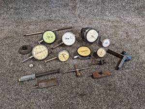 lot 555 image: Lot of Assorted Dial Gauges - STARRETT, Brown & Sharpe and More