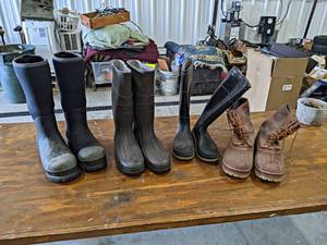 lot 566 image: (4) Pair of Boots - Cabelas, Sorel, and More