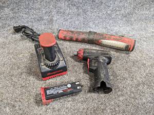 lot 576 image: SNAP-ON Impact Driver w 2 Batteries , Charger and Light