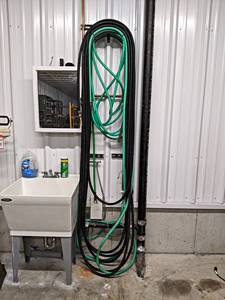 lot 585 image: Lot of Garden Hoses - NO SHIPPING