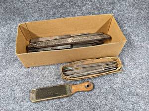 lot 600 image: Lot of Assorted Files and File Cleaner